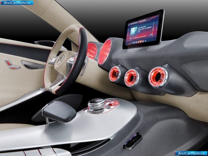 2011 Mercedes-Benz A-class Concept - фотография 28 из 52 2011 Mercedes-Benz A-class Concept - фотография 28 из 52