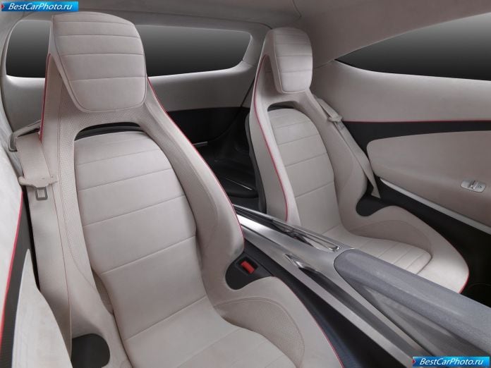 2011 Mercedes-Benz A-class Concept - фотография 31 из 52 2011 Mercedes-Benz A-class Concept - фотография 31 из 52
