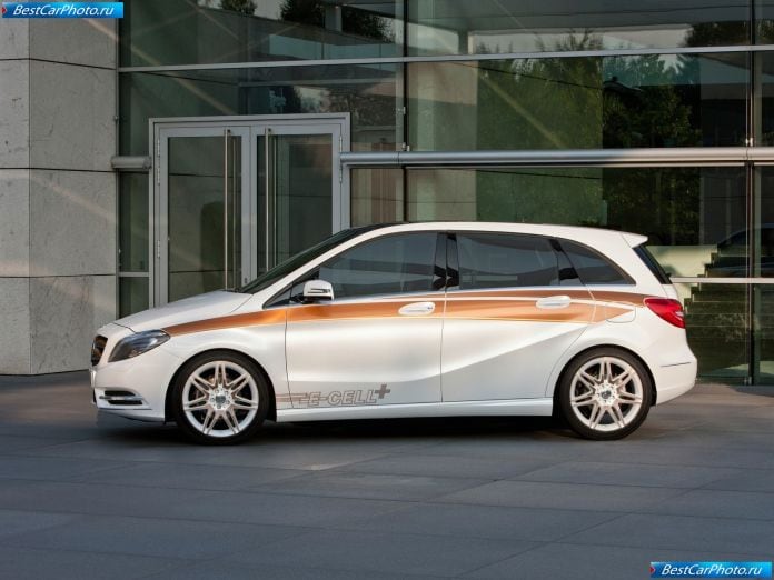 2011 Mercedes-Benz B-class E-cell Plus Concept - фотография 8 из 21
