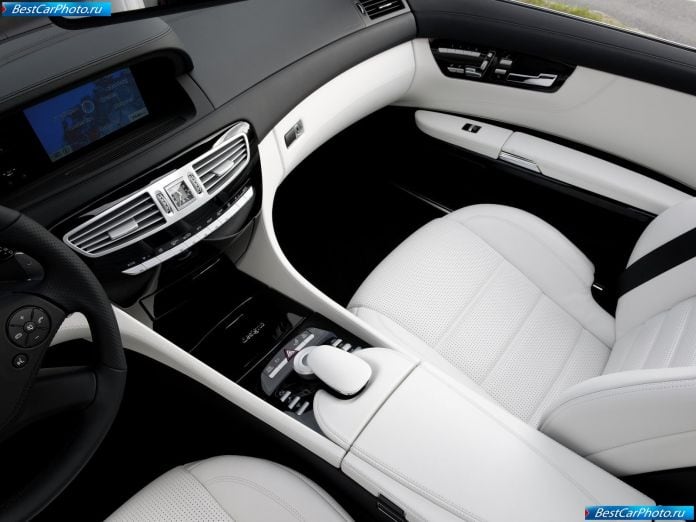 2011 Mercedes-Benz Cl63 Amg - фотография 84 из 102 2011 Mercedes-Benz Cl63 Amg - фотография 84 из 102
