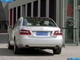mercedes-benz_2011-e-class_l_1600x1200_011.jpg