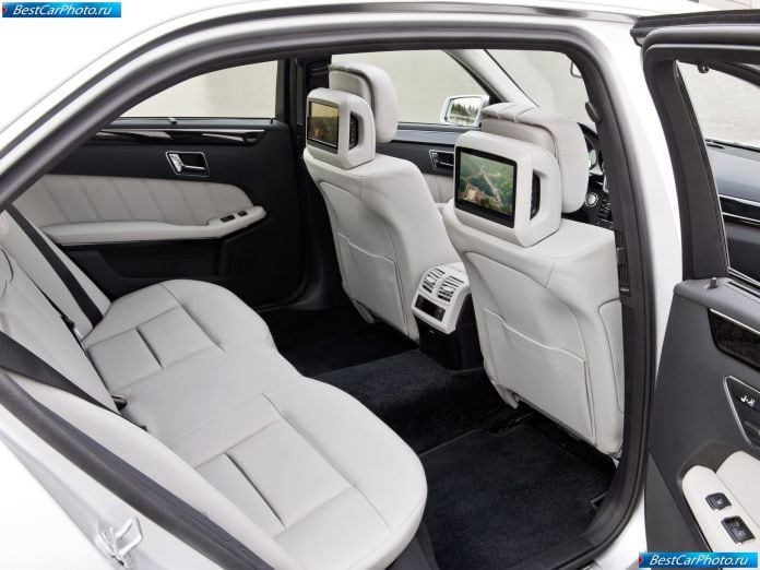 2011 Mercedes-Benz E-class L - фотография 13 из 16 2011 Mercedes-Benz E-class L - фотография 13 из 16