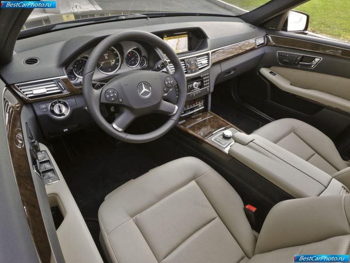 2011 Mercedes-Benz E350 4matic Wagon - фотография 34 из 59