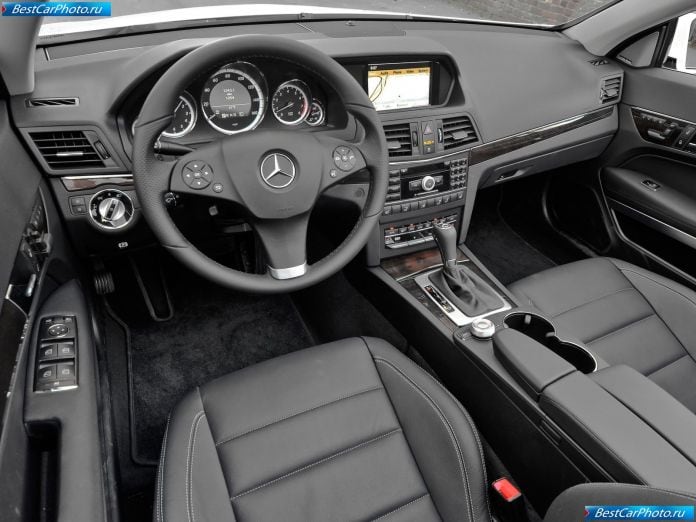 2011 Mercedes-Benz E350 Cabriolet - фотография 47 из 76