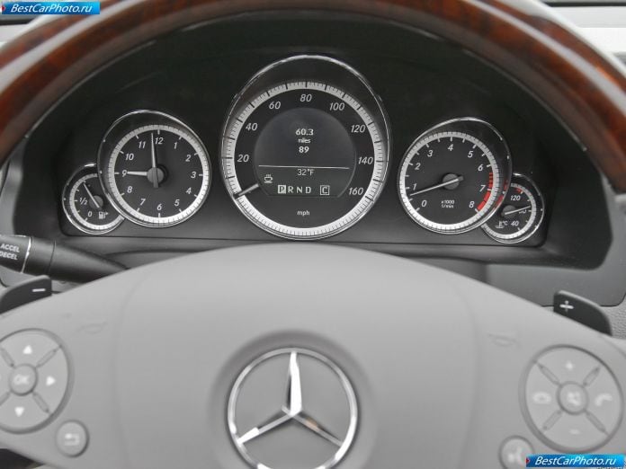 2011 Mercedes-Benz E350 Cabriolet - фотография 51 из 76