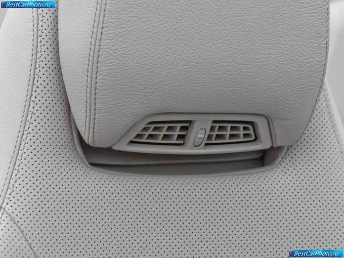 2011 Mercedes-Benz E350 Cabriolet - фотография 59 из 76