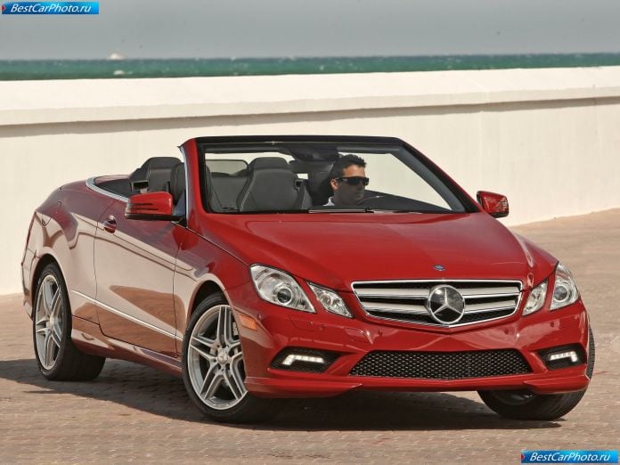 2011 Mercedes-Benz E550 Cabriolet - фотография 14 из 60