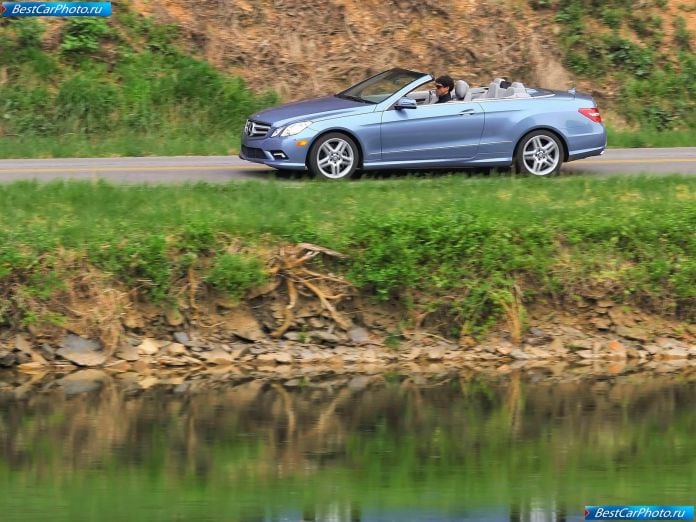 2011 Mercedes-Benz E550 Cabriolet - фотография 32 из 60