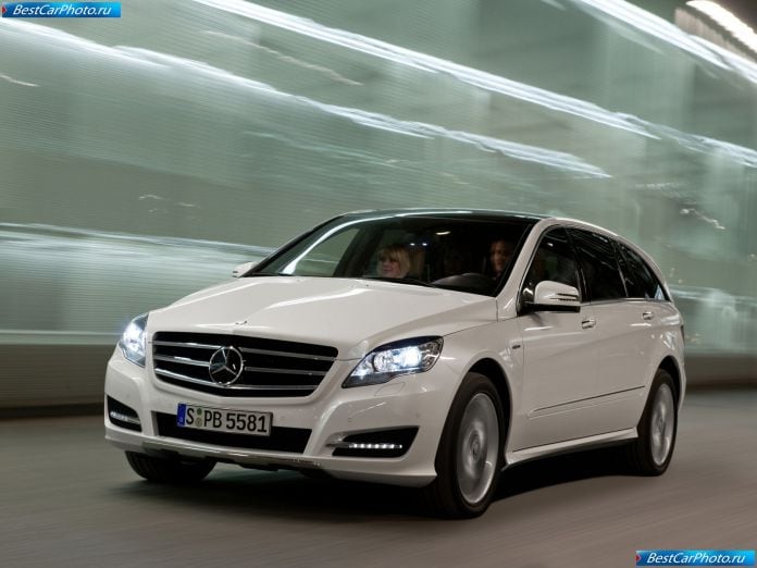 2011 Mercedes-Benz R-class - фотография 2 из 144