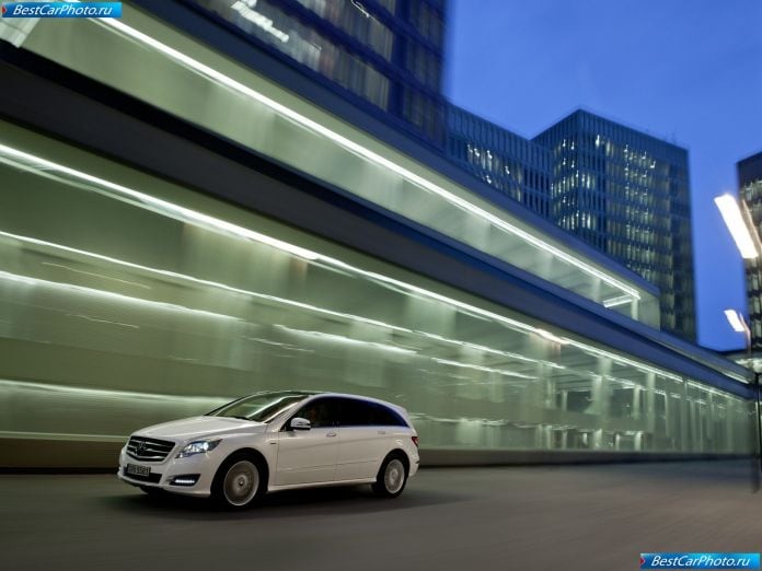 2011 Mercedes-Benz R-class - фотография 30 из 144 2011 Mercedes-Benz R-class - фотография 30 из 144