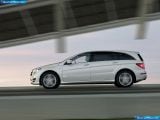 mercedes-benz_2011-r-class_1600x1200_041.jpg