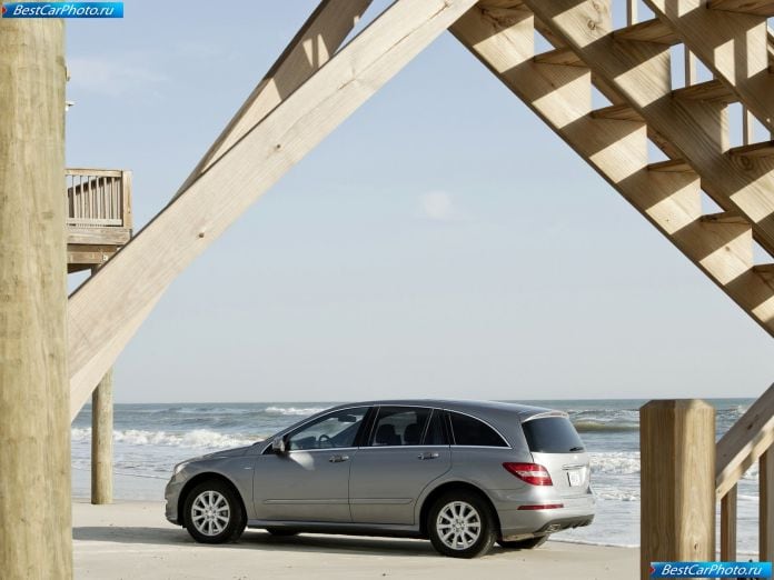 2011 Mercedes-Benz R-class - фотография 73 из 144