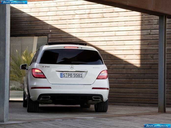 2011 Mercedes-Benz R-class - фотография 74 из 144 2011 Mercedes-Benz R-class - фотография 74 из 144
