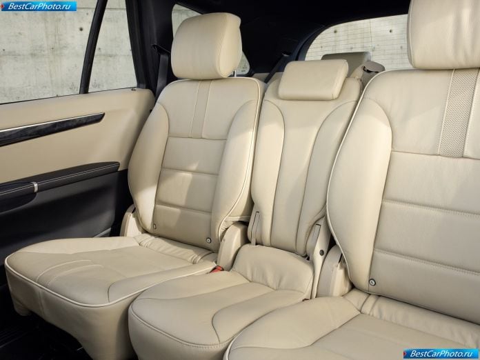 2011 Mercedes-Benz R-class - фотография 113 из 144