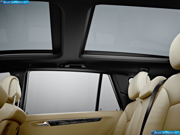 2011 Mercedes-Benz R-class - фотография 117 из 144