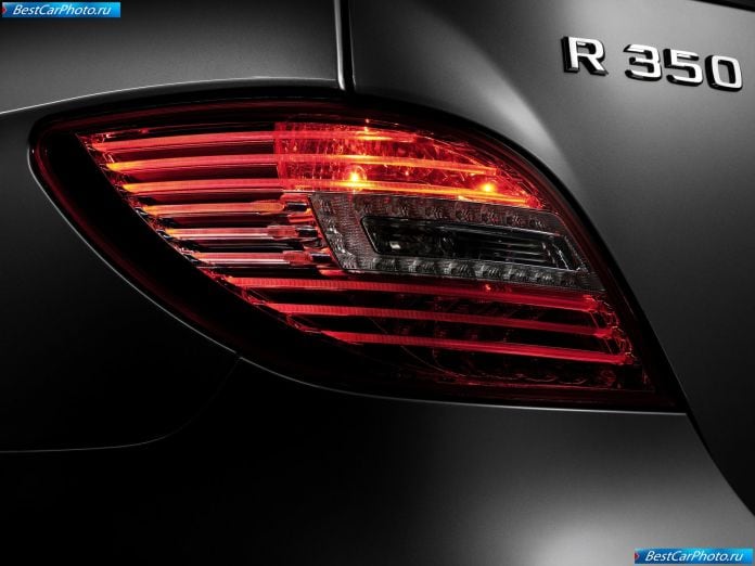 2011 Mercedes-Benz R-class - фотография 132 из 144