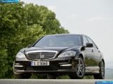 mercedes-benz_2011-s63_amg_1600x1200_008.jpg