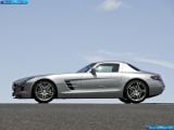 mercedes-benz_2011-sls_amg_1600x1200_073.jpg