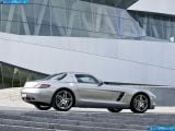 mercedes-benz_2011-sls_amg_1600x1200_077.jpg