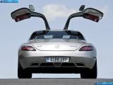 mercedes-benz_2011-sls_amg_1600x1200_097.jpg