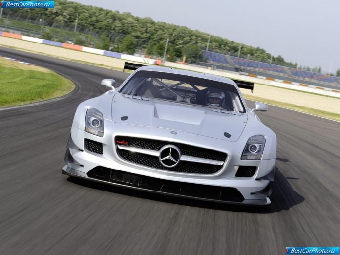 2011 Mercedes-Benz Sls Amg Gt3 - фотография 11 из 33