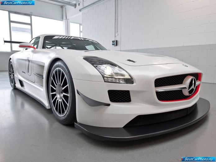 2011 Mercedes-Benz Sls Amg Gt3 - фотография 14 из 33