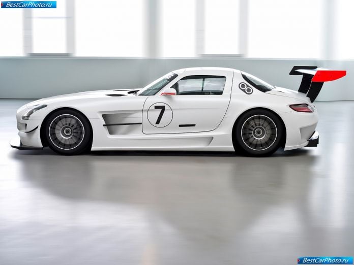 2011 Mercedes-Benz Sls Amg Gt3 - фотография 16 из 33