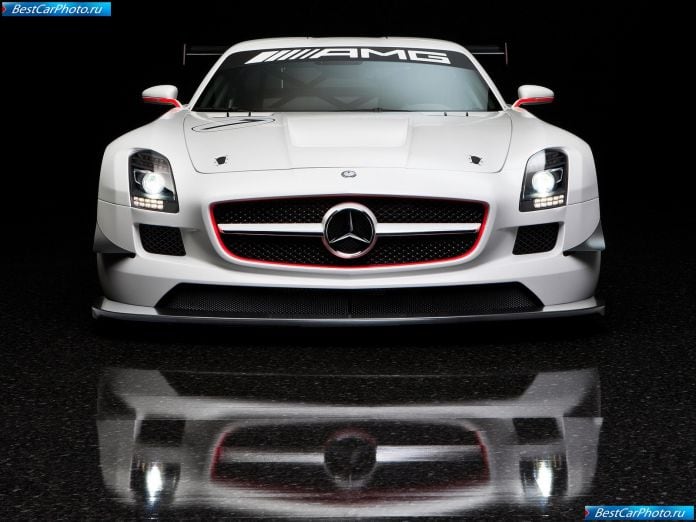 2011 Mercedes-Benz Sls Amg Gt3 - фотография 27 из 33
