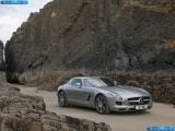 mercedes-benz_2011-sls_amg_uk_version_1600x1200_011.jpg