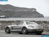mercedes-benz_2011-sls_amg_uk_version_1600x1200_026.jpg