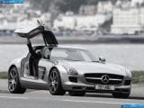mercedes-benz_2011-sls_amg_uk_version_1600x1200_043.jpg