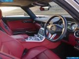 mercedes-benz_2011-sls_amg_uk_version_1600x1200_045.jpg