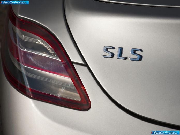 2011 Mercedes-Benz Sls Amg Uk Version - фотография 57 из 81