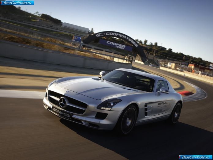 2011 Mercedes-Benz Sls Amg Us Version - фотография 40 из 140