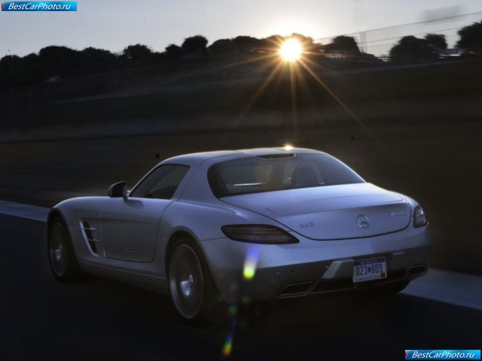 2011 Mercedes-Benz Sls Amg Us Version - фотография 66 из 140