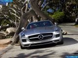 mercedes-benz_2011-sls_amg_us_version_1600x1200_083.jpg