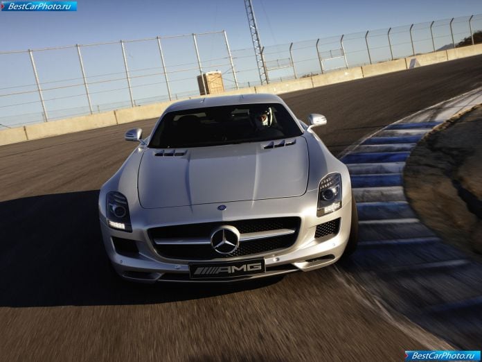 2011 Mercedes-Benz Sls Amg Us Version - фотография 88 из 140 2011 Mercedes-Benz Sls Amg Us Version - фотография 88 из 140