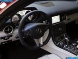 mercedes-benz_2011-sls_amg_us_version_1600x1200_096.jpg