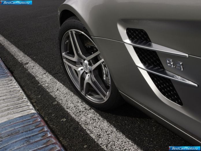 2011 Mercedes-Benz Sls Amg Us Version - фотография 105 из 140