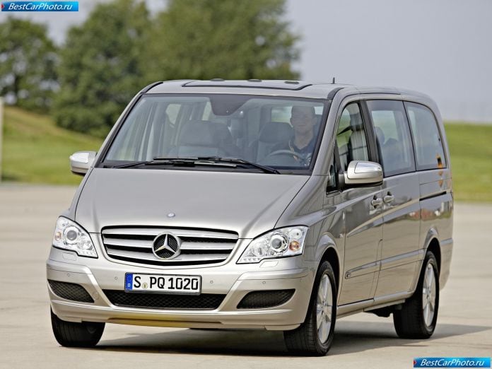 2011 Mercedes-Benz Viano - фотография 4 из 161