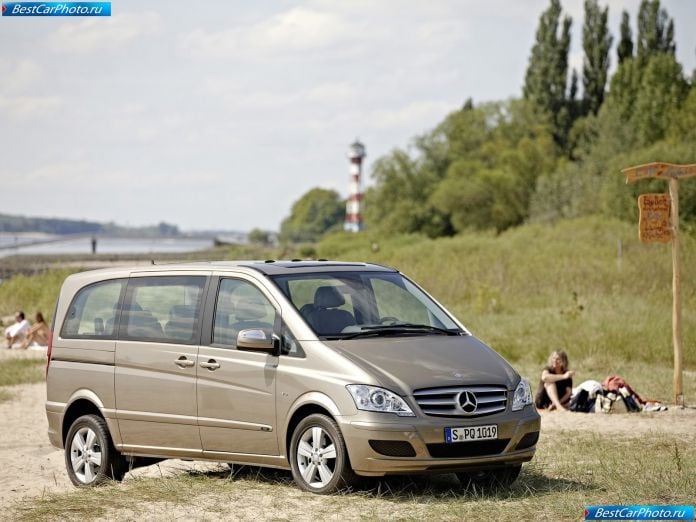 2011 Mercedes-Benz Viano - фотография 25 из 161