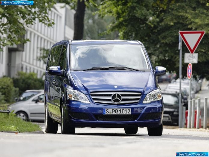 2011 Mercedes-Benz Viano - фотография 36 из 161 2011 Mercedes-Benz Viano - фотография 36 из 161