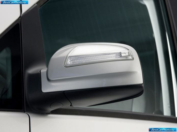 2011 Mercedes-Benz Viano - фотография 135 из 161 2011 Mercedes-Benz Viano - фотография 135 из 161