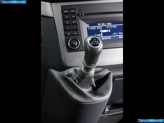 2011 Mercedes-Benz Viano - фотография 144 из 161 2011 Mercedes-Benz Viano - фотография 144 из 161