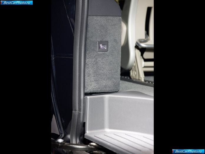 2011 Mercedes-Benz Viano - фотография 149 из 161 2011 Mercedes-Benz Viano - фотография 149 из 161
