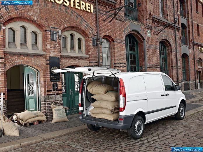 2011 Mercedes-Benz Vito - фотография 34 из 76