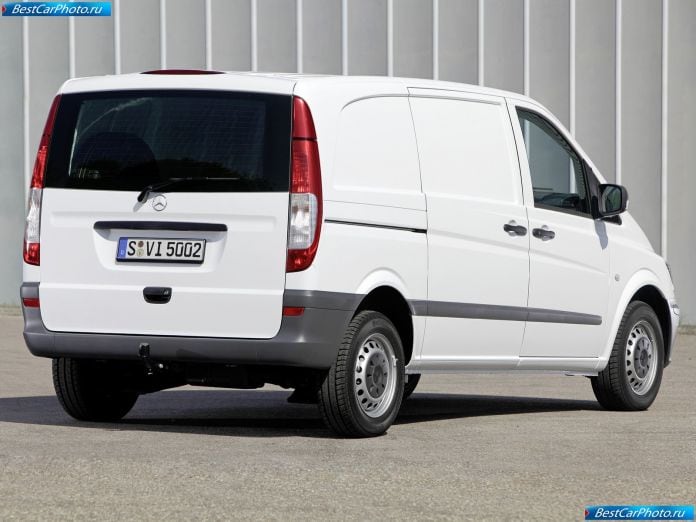 2011 Mercedes-Benz Vito - фотография 37 из 76
