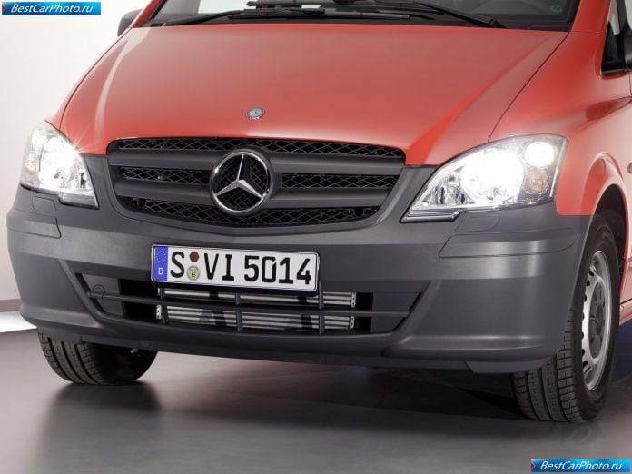 2011 Mercedes-Benz Vito - фотография 56 из 76
