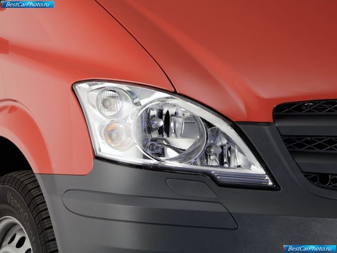 2011 Mercedes-Benz Vito - фотография 59 из 76