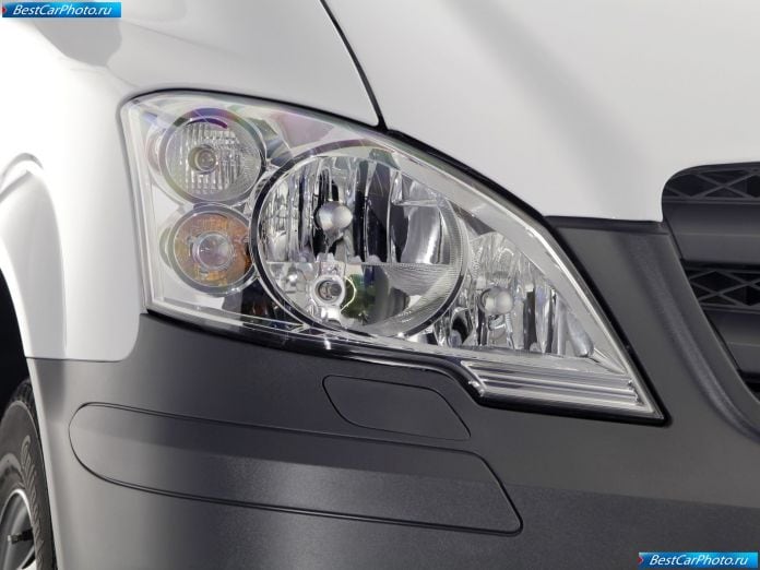 2011 Mercedes-Benz Vito - фотография 62 из 76